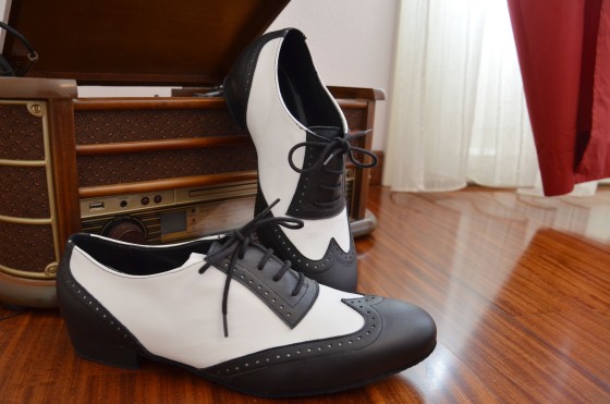 Dance shoes art. 304 in real leather 2.5 cm heel suitable for swing dancing leather sole